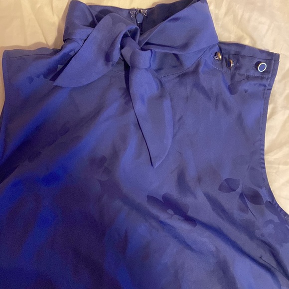 New - Picture 2 of 3